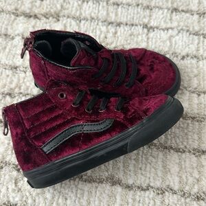 Toddler high top crushed velvet Vans